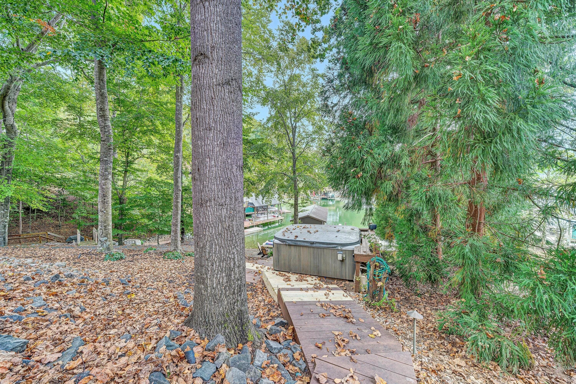 111 Woodlake DR - Photo 42