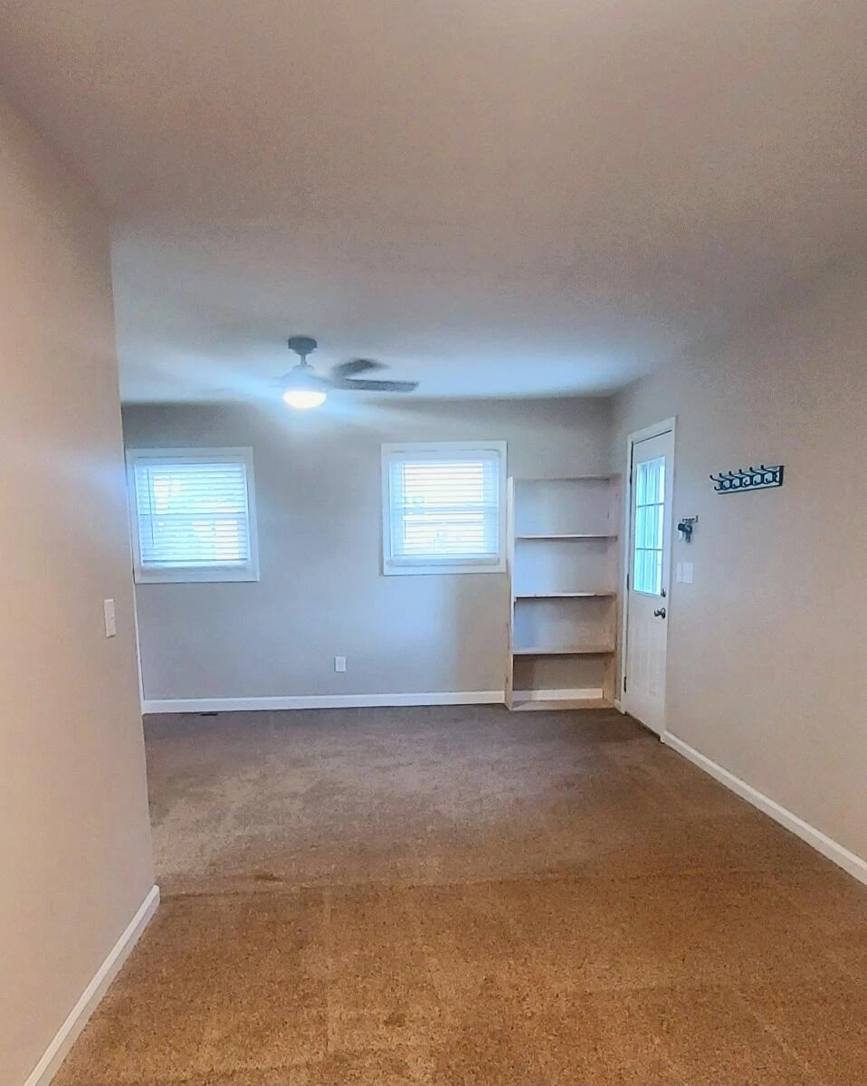 3627 Lilac AVE NW - Photo 10