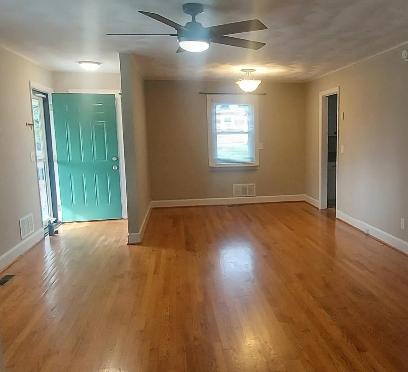 3627 Lilac AVE NW - Photo 5