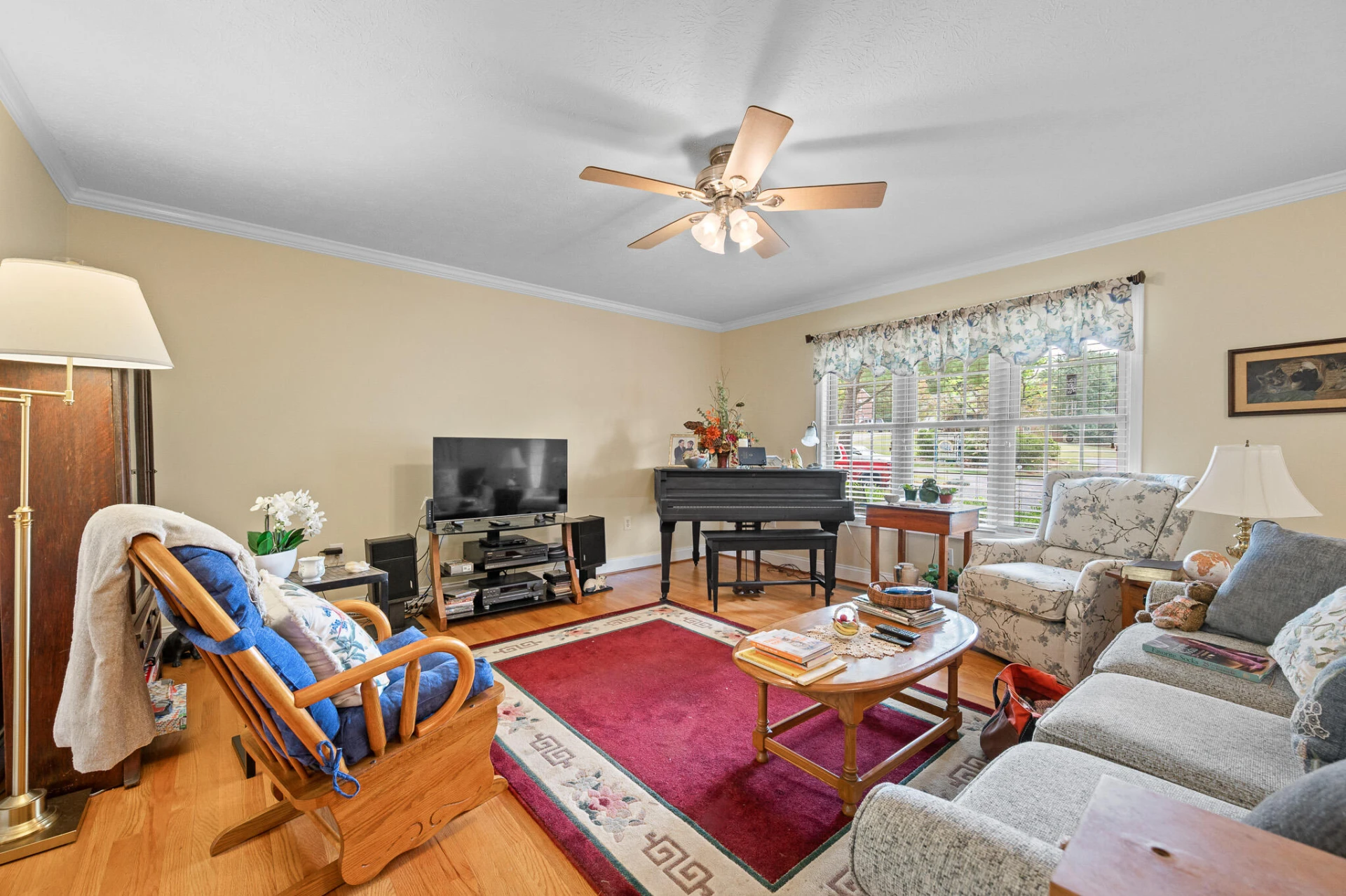 1728 Wycliffe ST - Photo 9