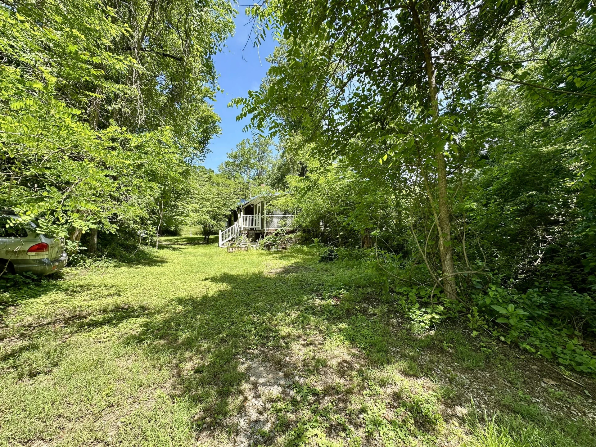 1074 Lynn LN - Photo 4
