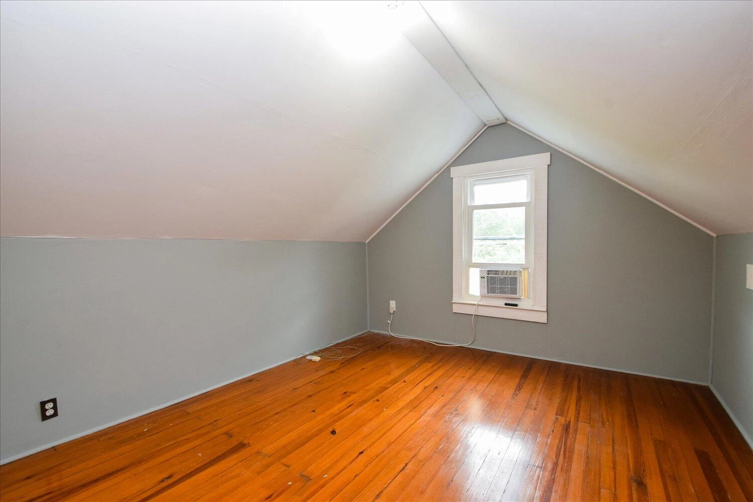 8580 Blacksburg RD - Photo 17