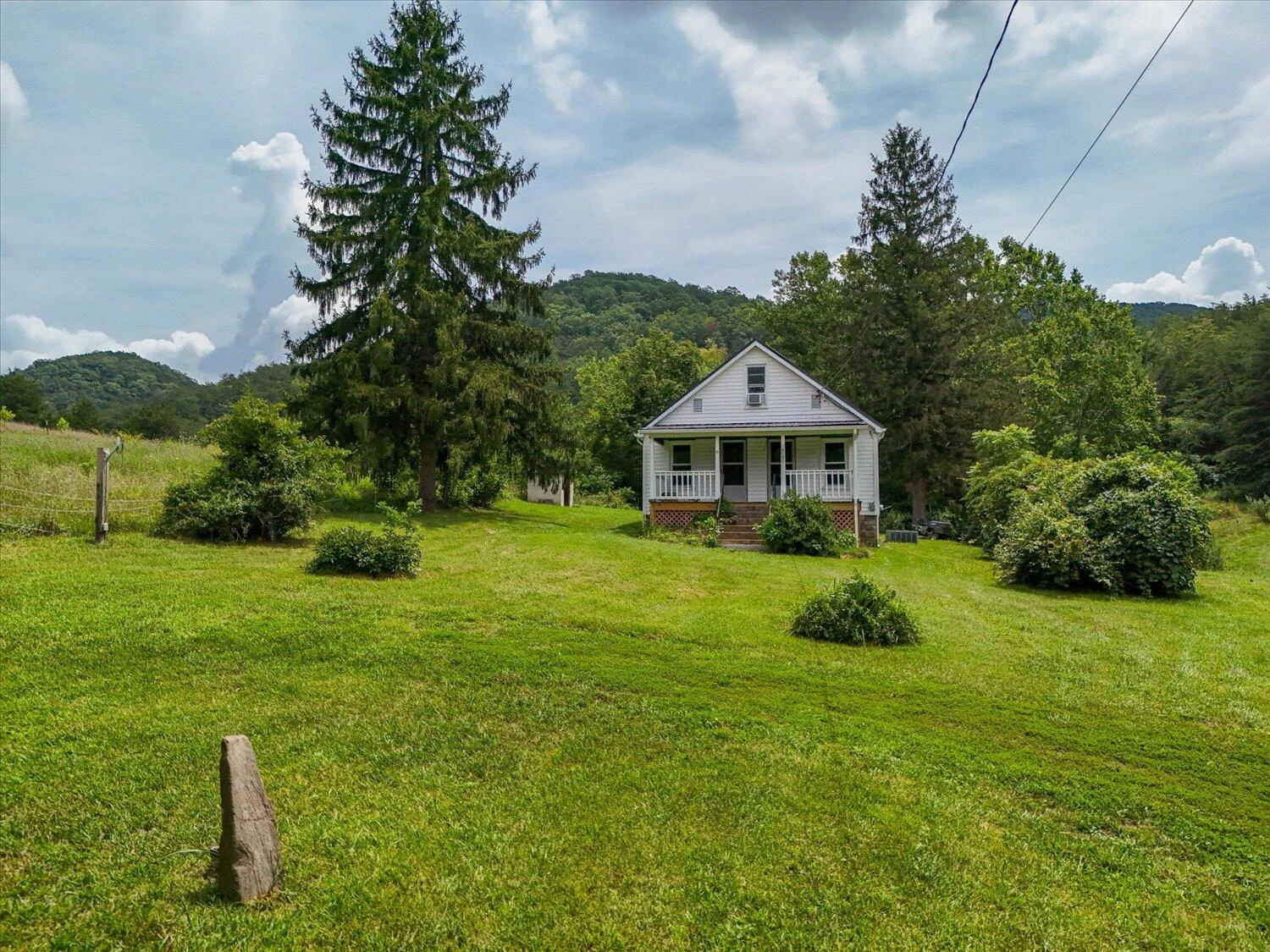 8580 Blacksburg RD - Photo 25