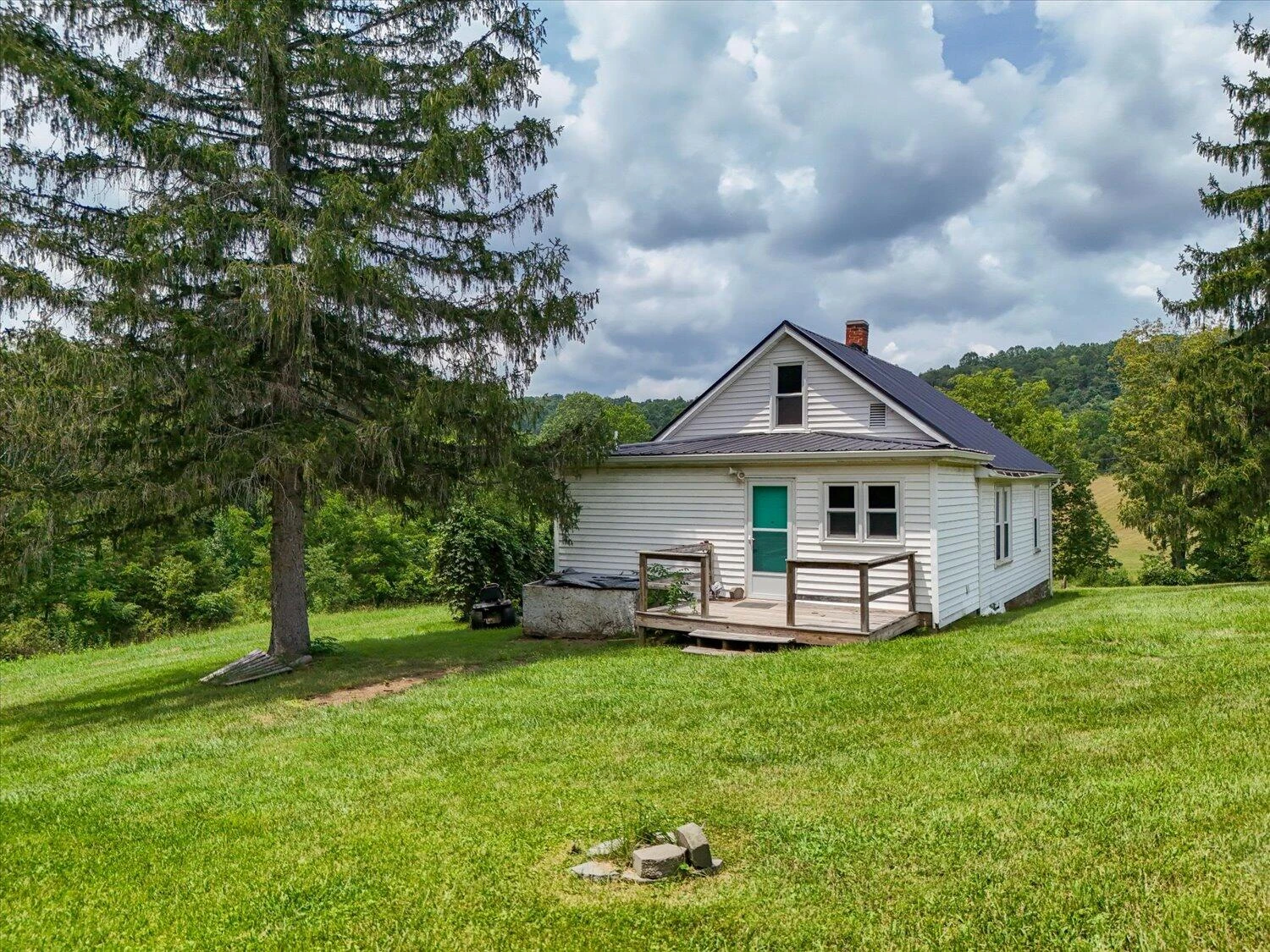 8580 Blacksburg RD - Photo 30