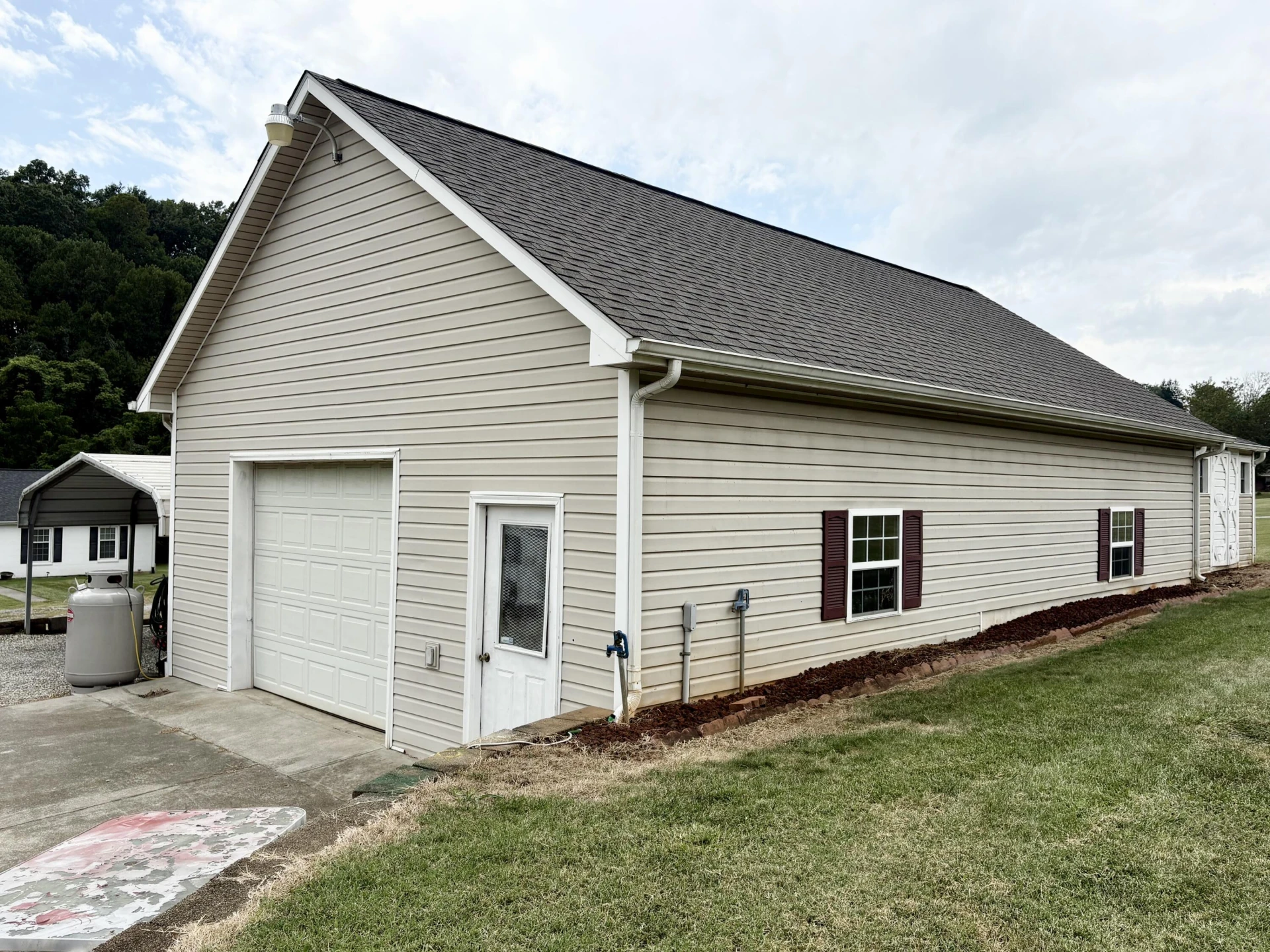 2543 Rutrough RD - Photo 13