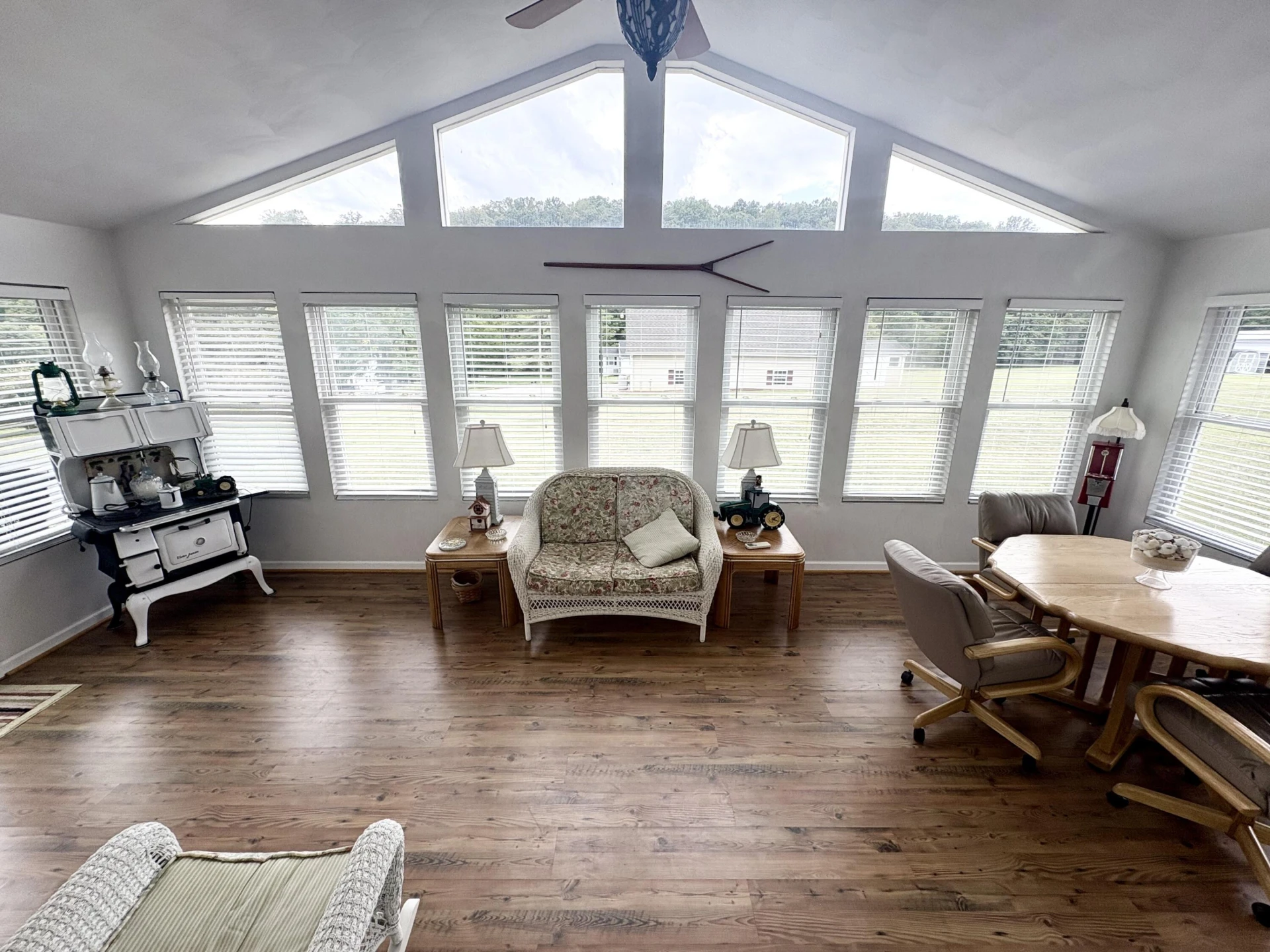 2543 Rutrough RD - Photo 17