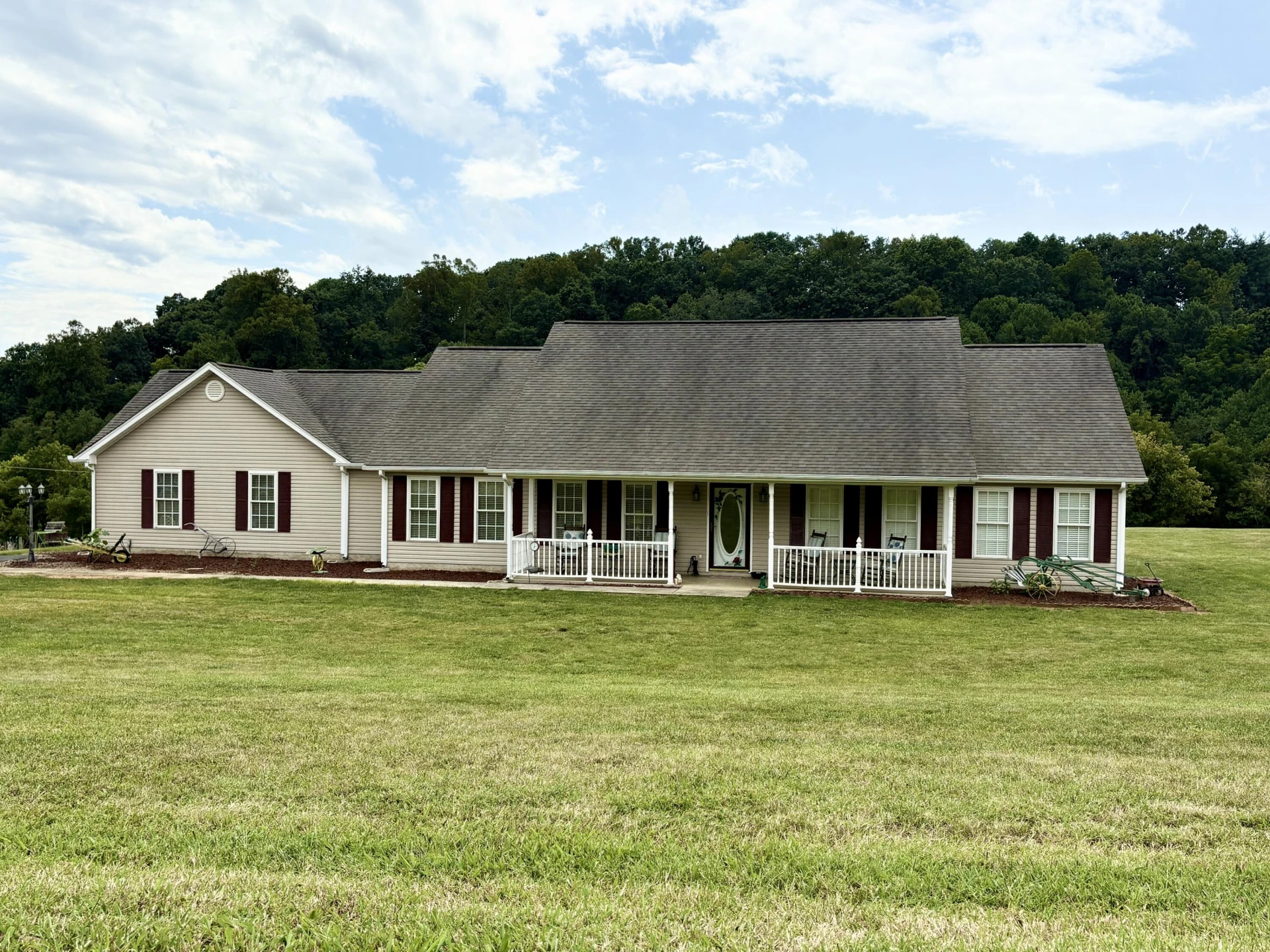 2543 Rutrough RD - Photo 2