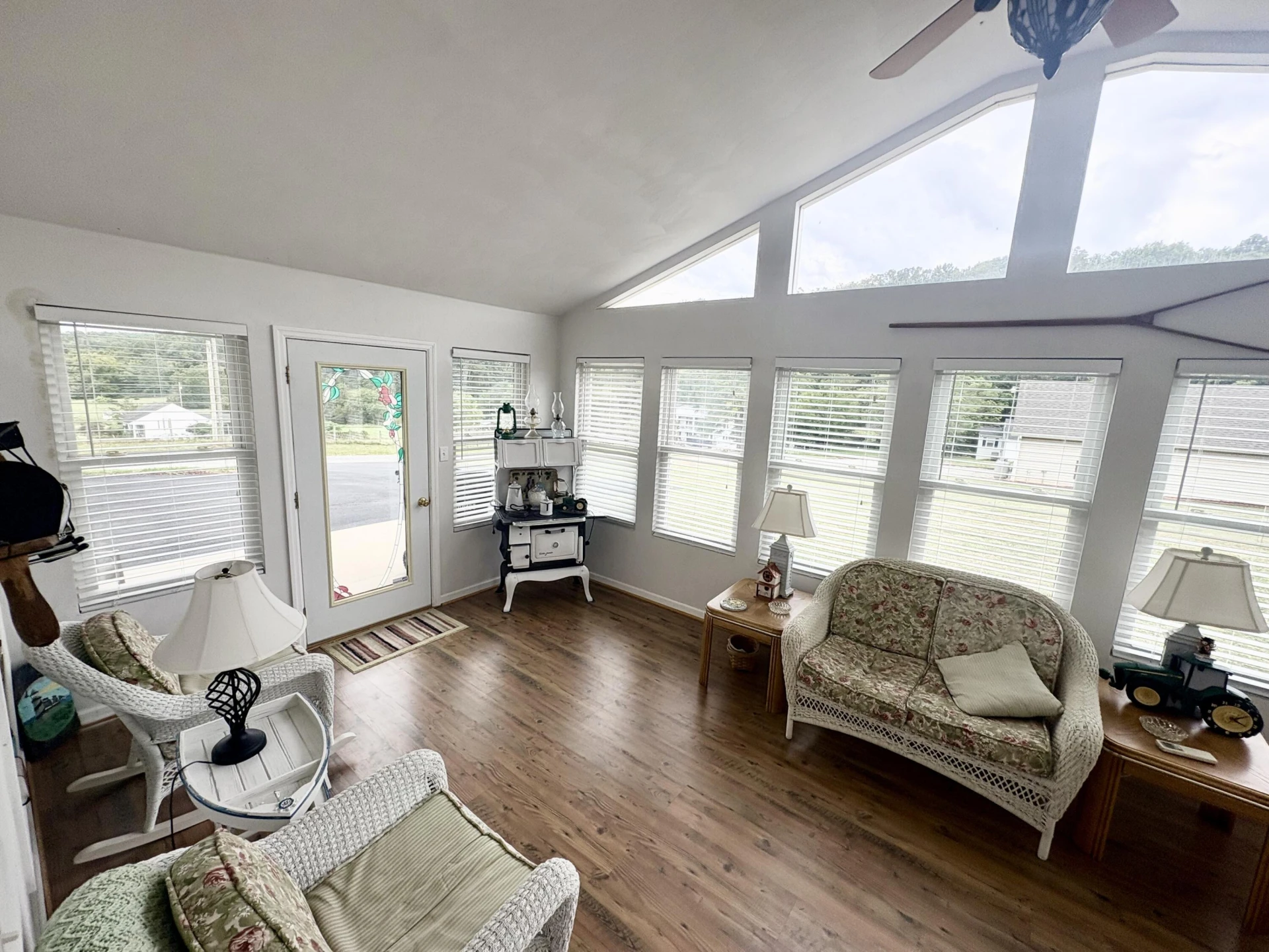 2543 Rutrough RD - Photo 20
