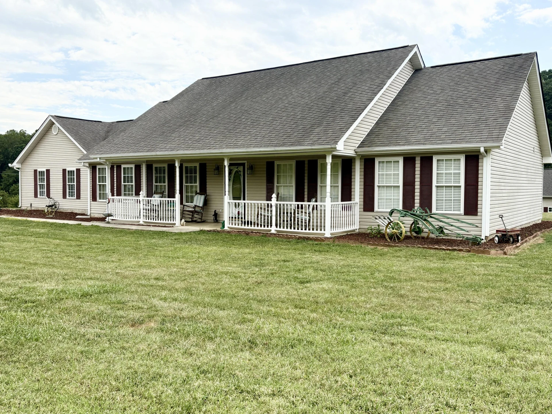 2543 Rutrough RD - Photo 4