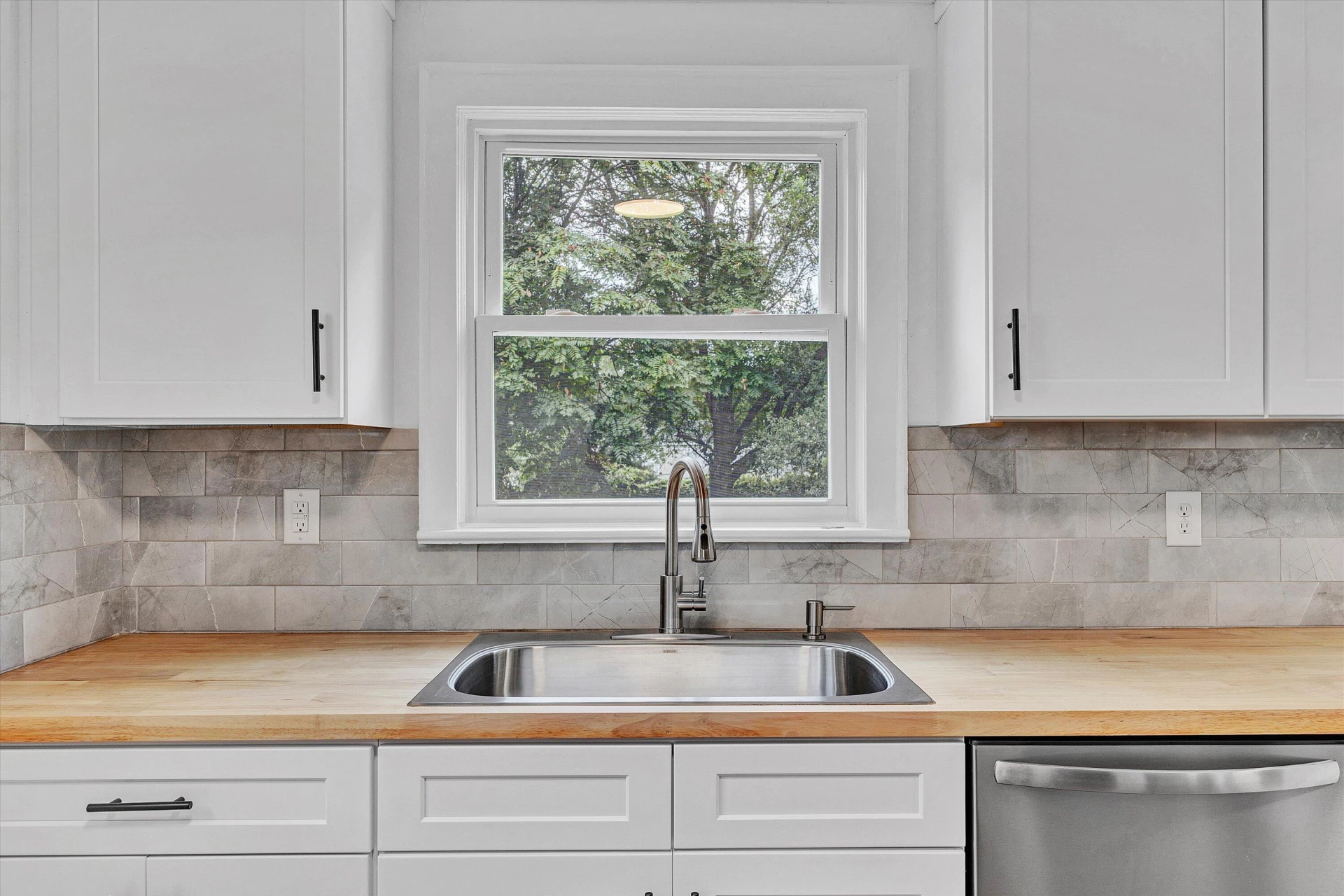 2719 Edison ST NE - Photo 10