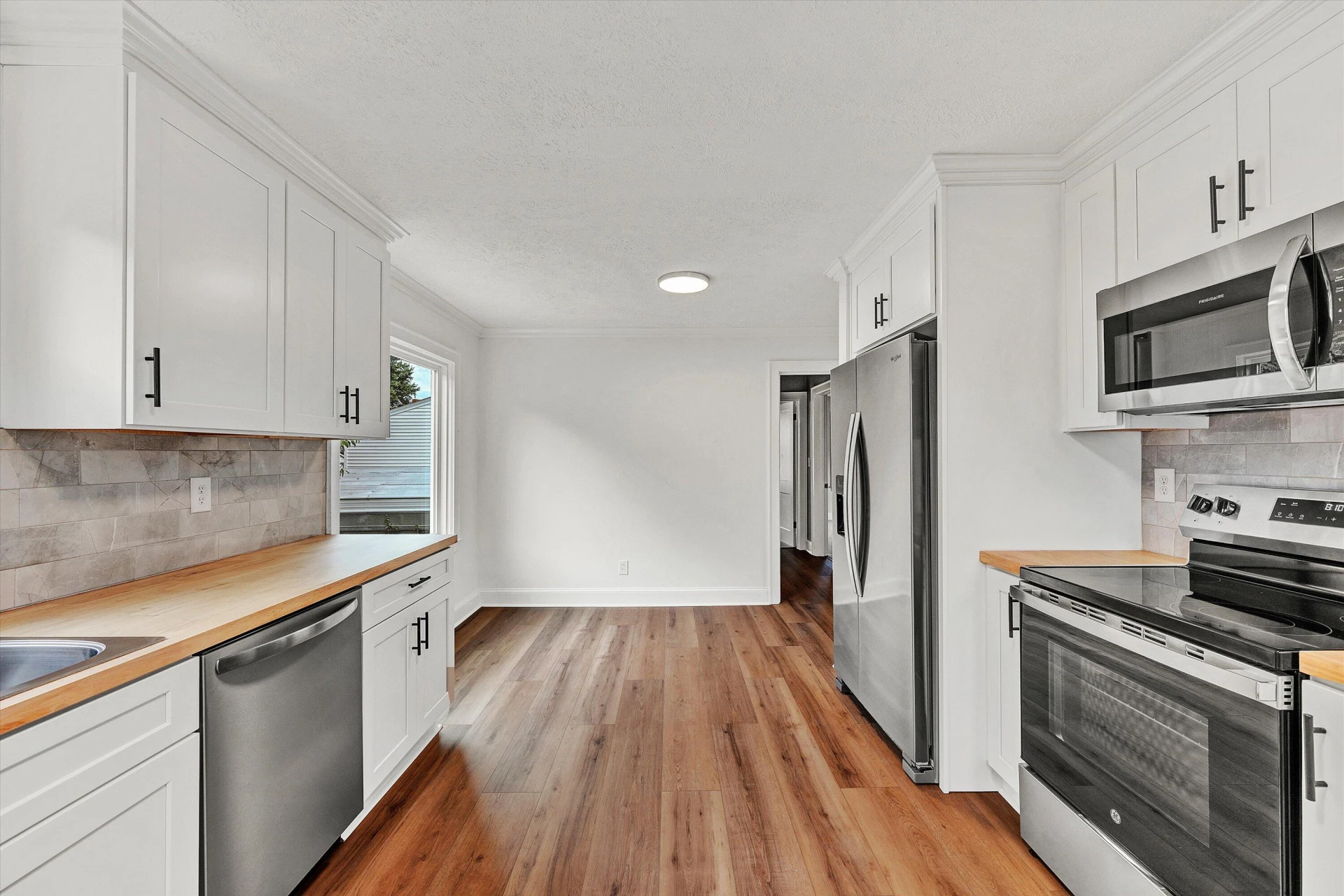 2719 Edison ST NE - Photo 11