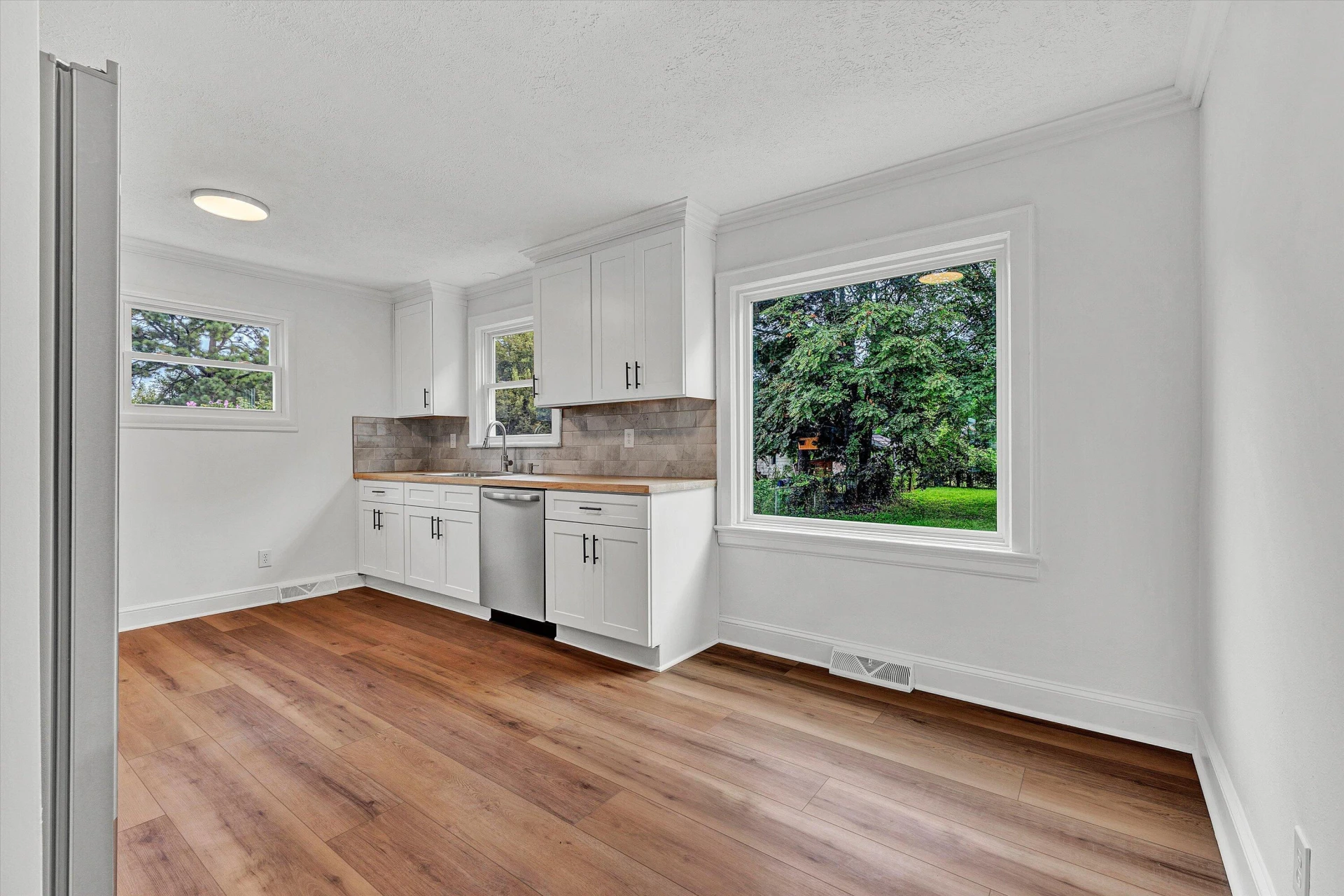 2719 Edison ST NE - Photo 12