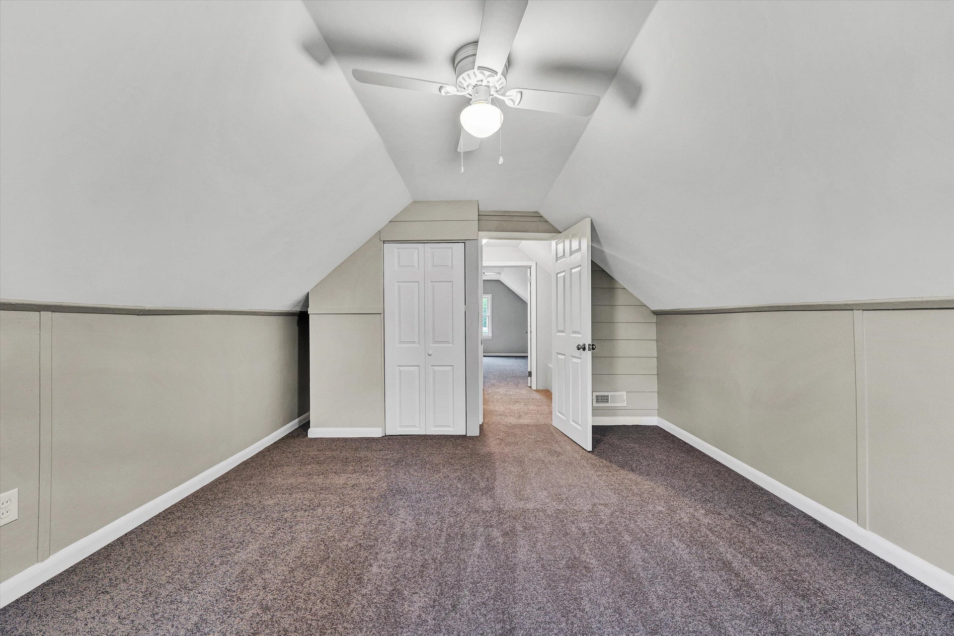 2719 Edison ST NE - Photo 24