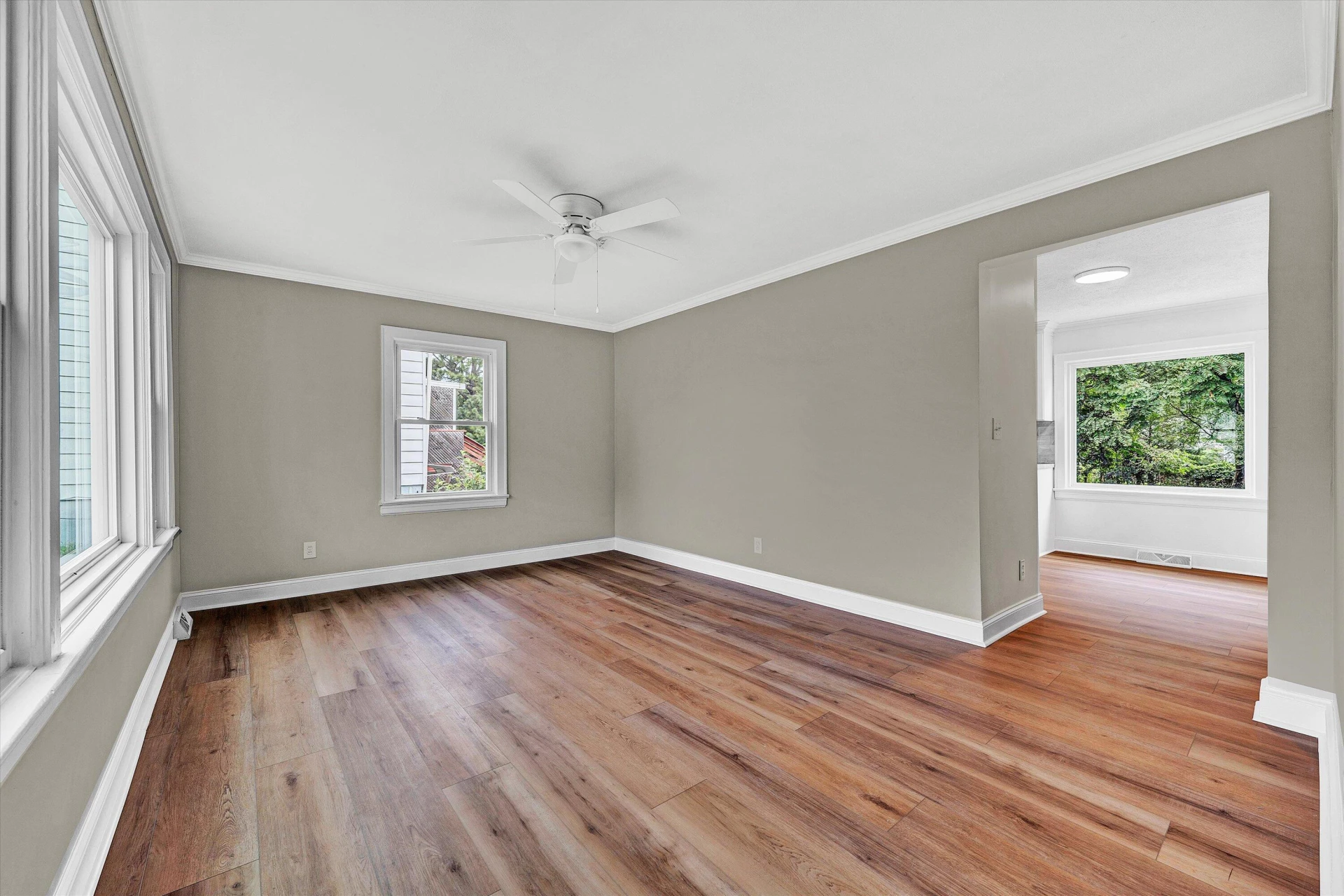 2719 Edison ST NE - Photo 7