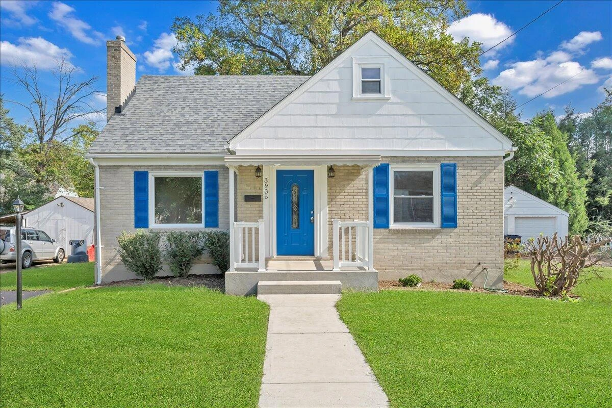 3935 Richland AVE NW