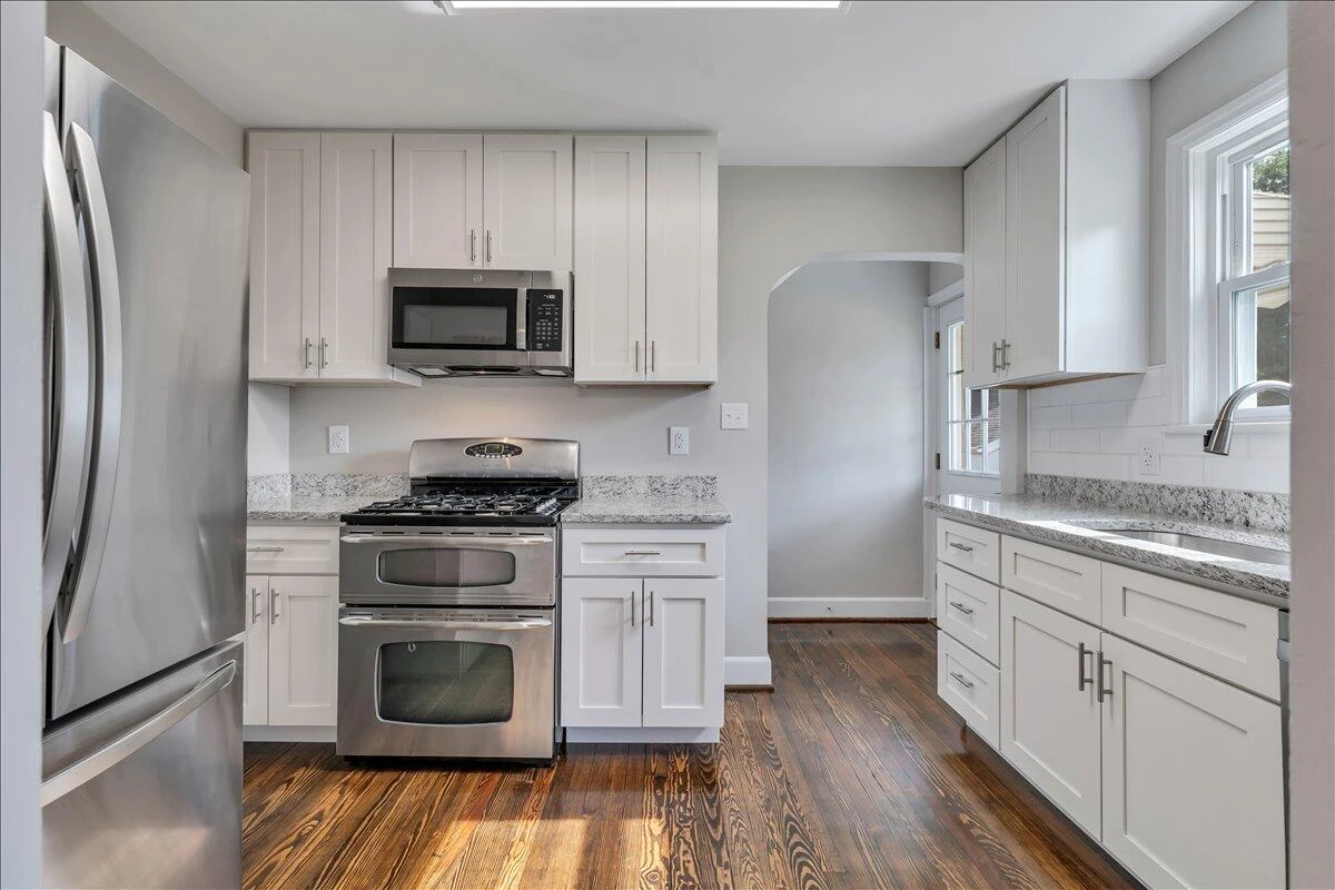 3935 Richland AVE NW - Photo 13