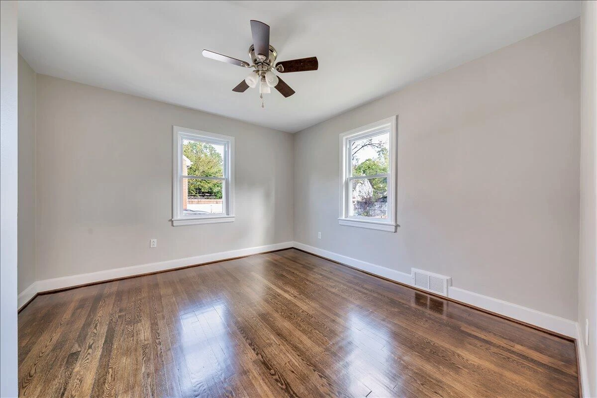 3935 Richland AVE NW - Photo 22