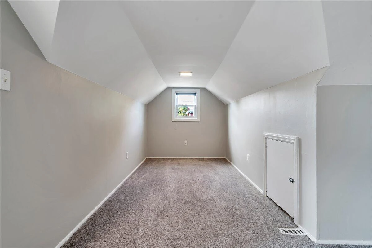 3935 Richland AVE NW - Photo 27