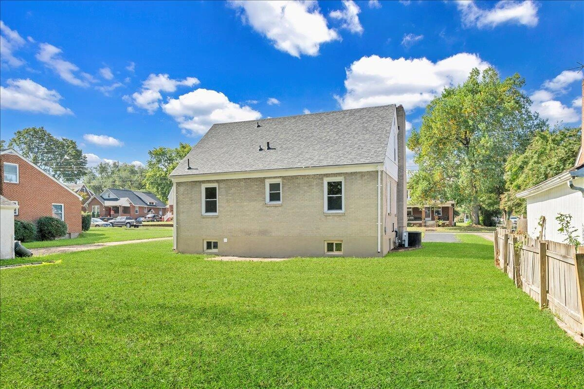 3935 Richland AVE NW - Photo 44