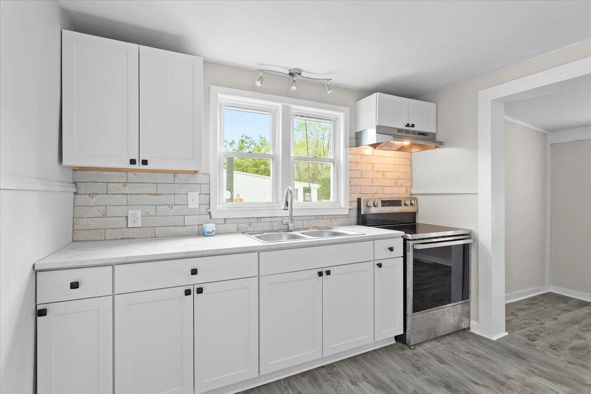 55 Law ST - Photo 14