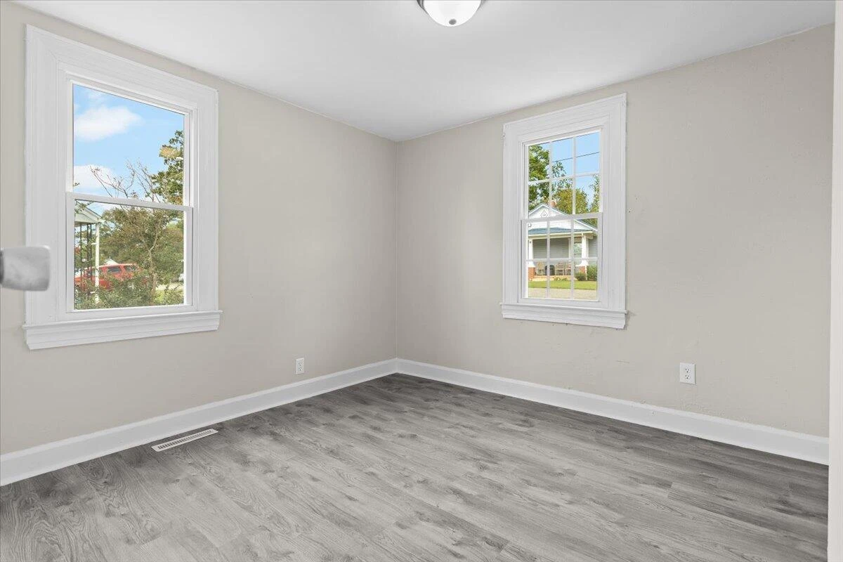 55 Law ST - Photo 8