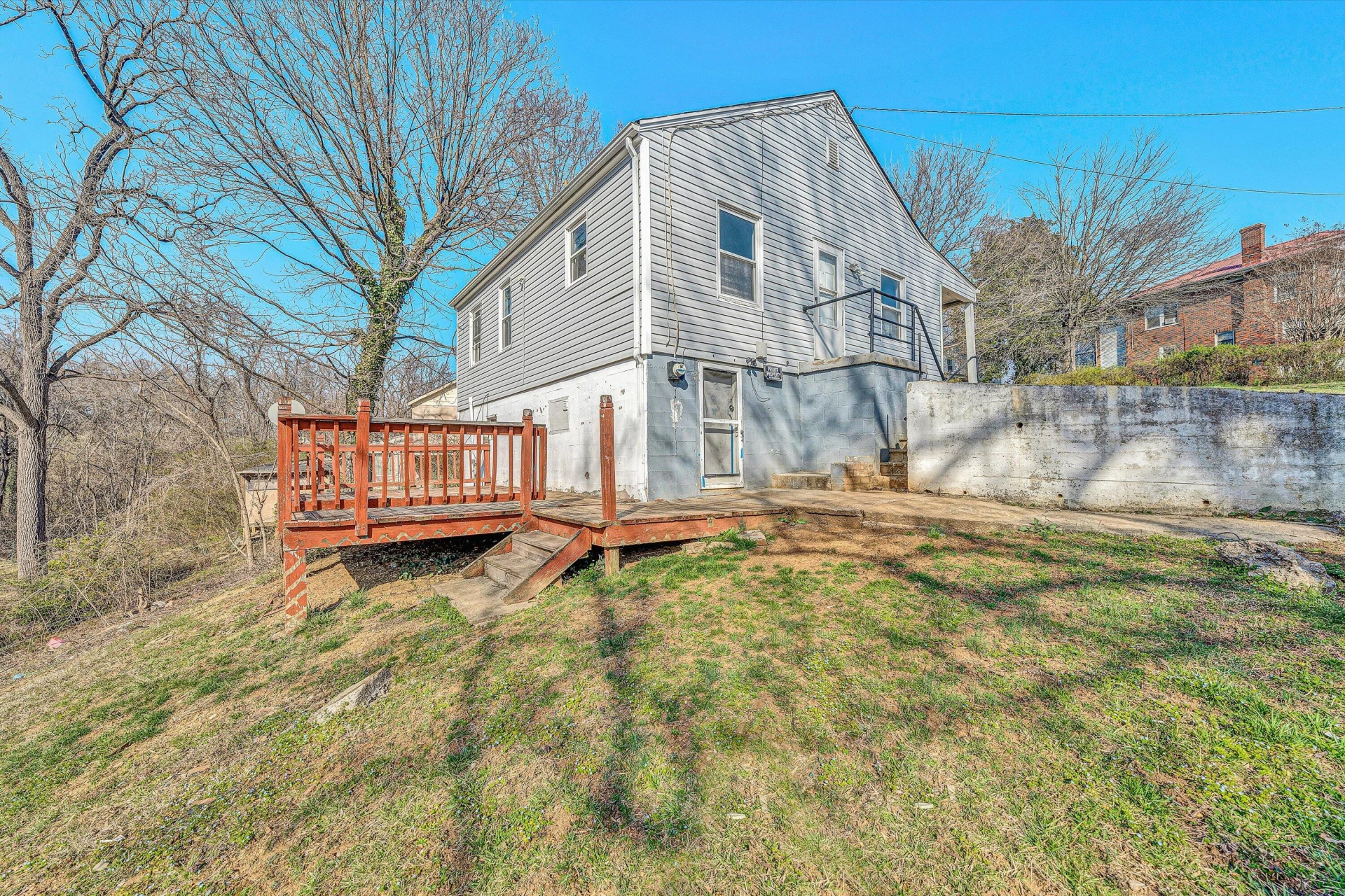 1006 Crescent ST NW - Photo 11