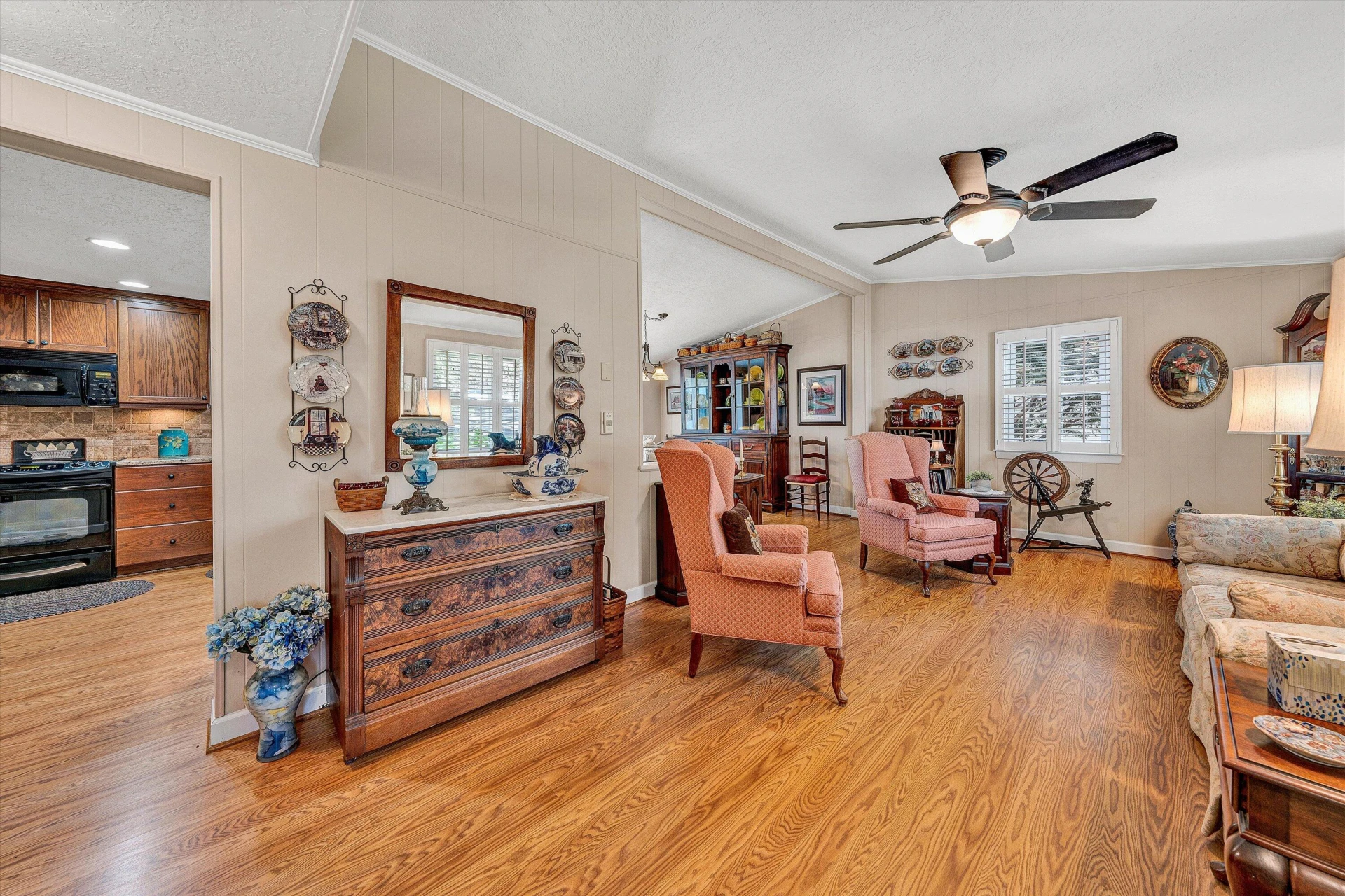 151 Twin Oaks RD - Photo 12