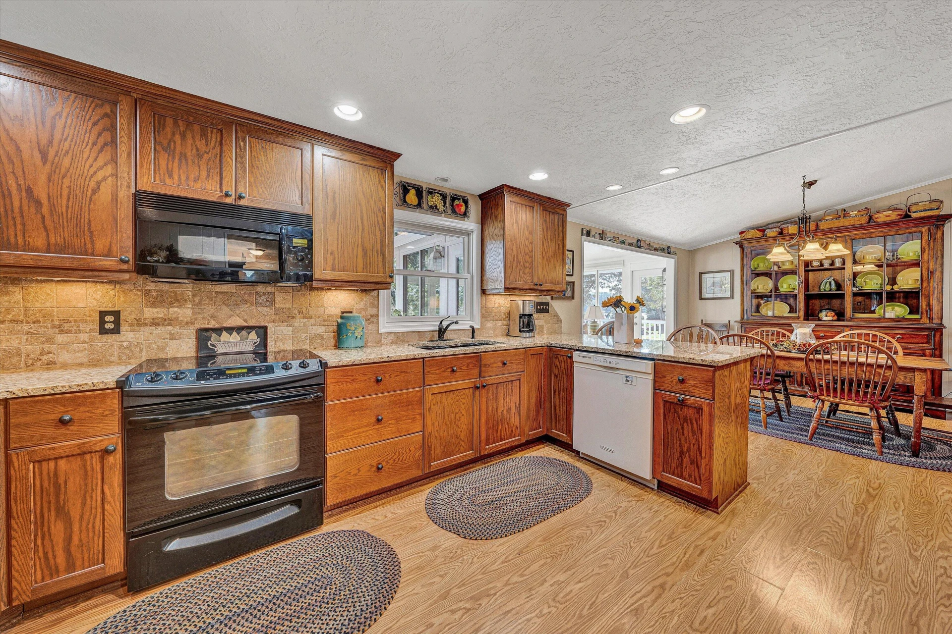151 Twin Oaks RD - Photo 14