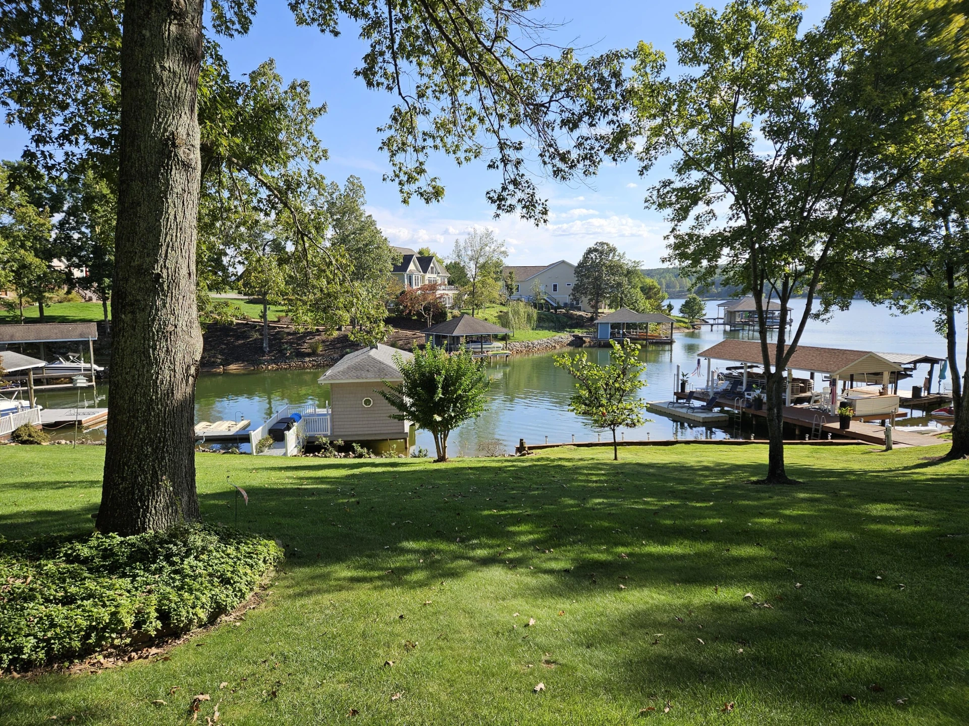 151 Twin Oaks RD - Photo 2