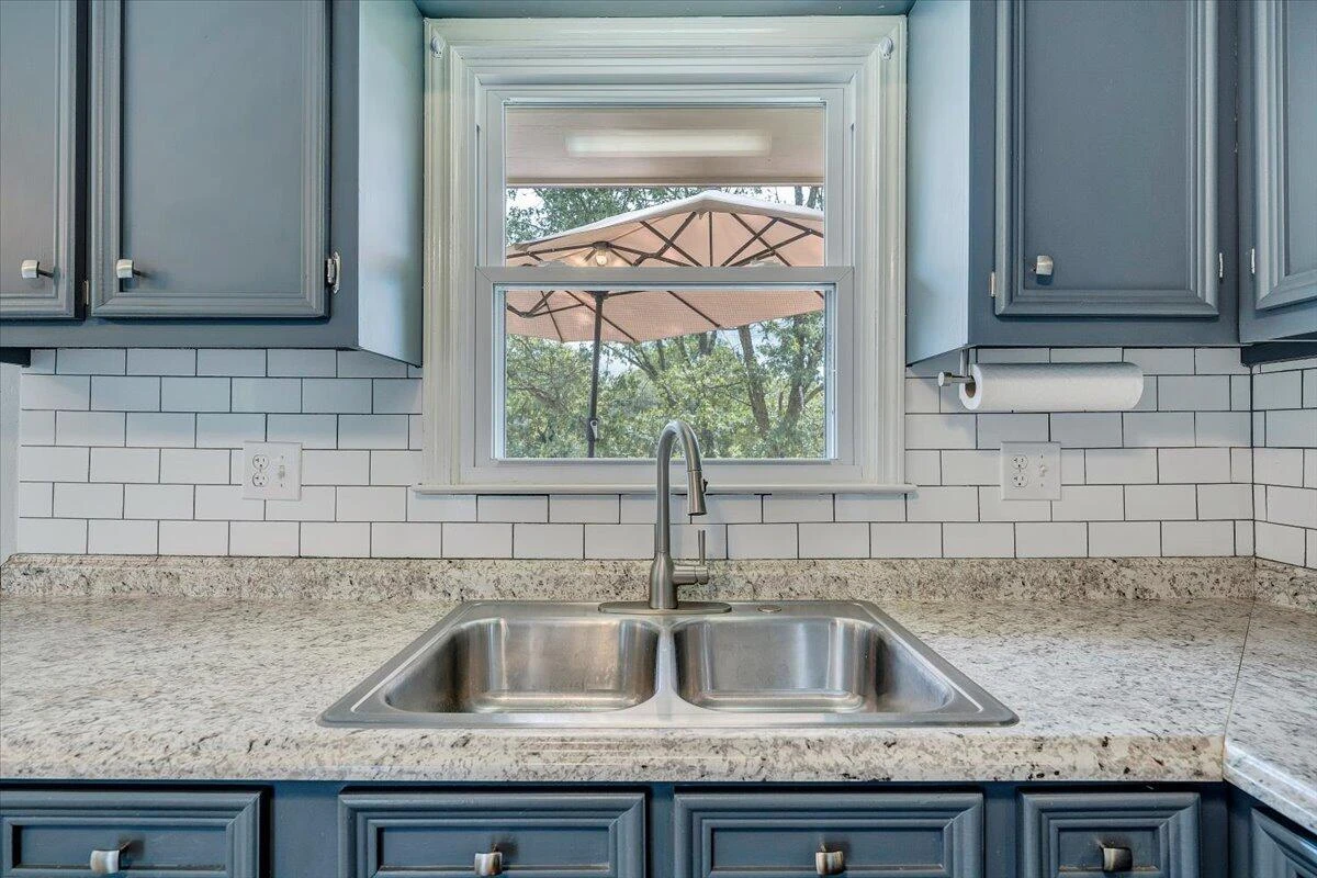 3011 Richard AVE NE - Photo 18