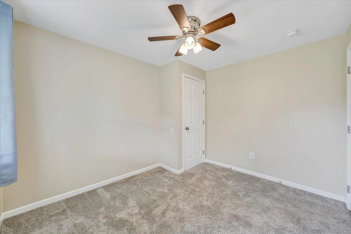 3011 Richard AVE NE - Photo 34