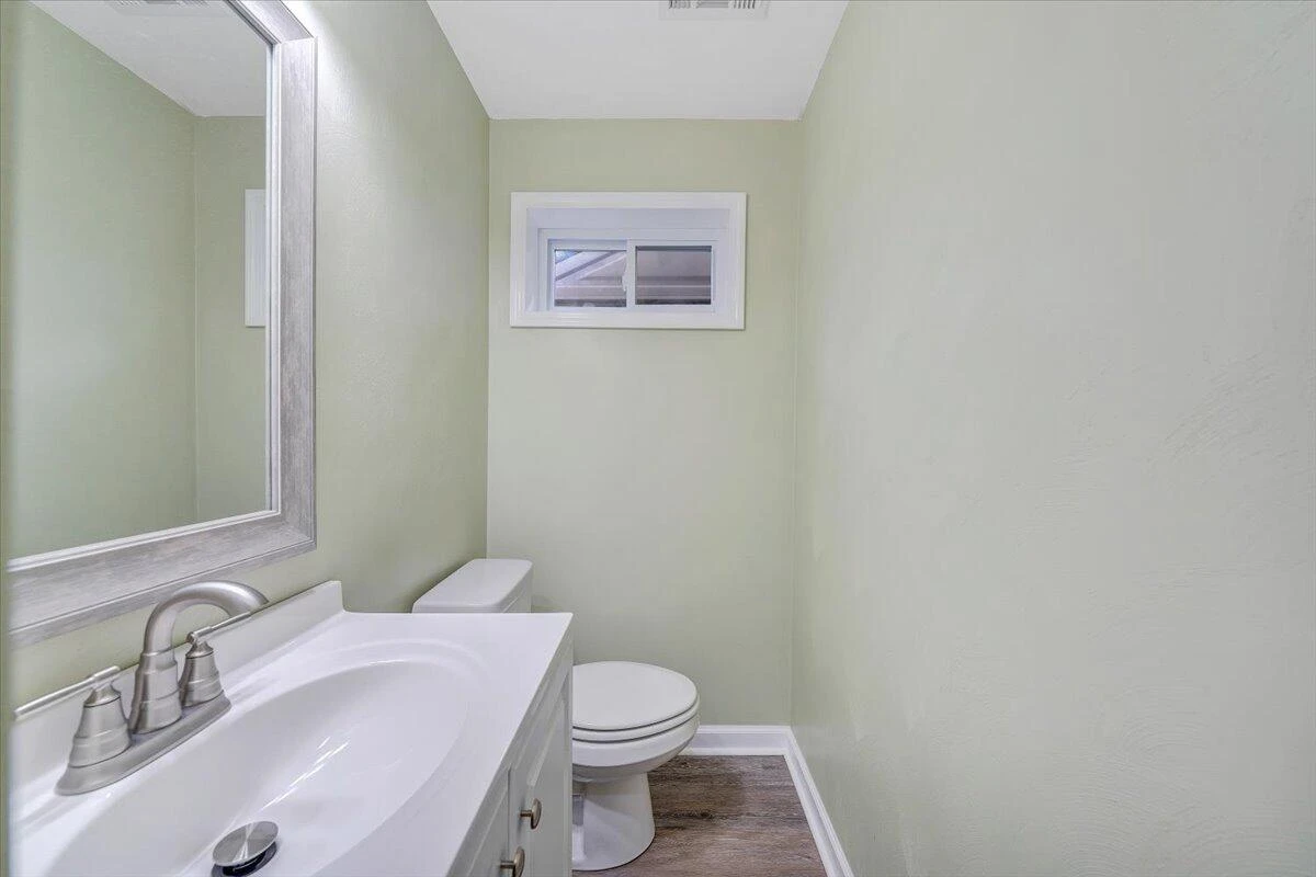 3011 Richard AVE NE - Photo 35