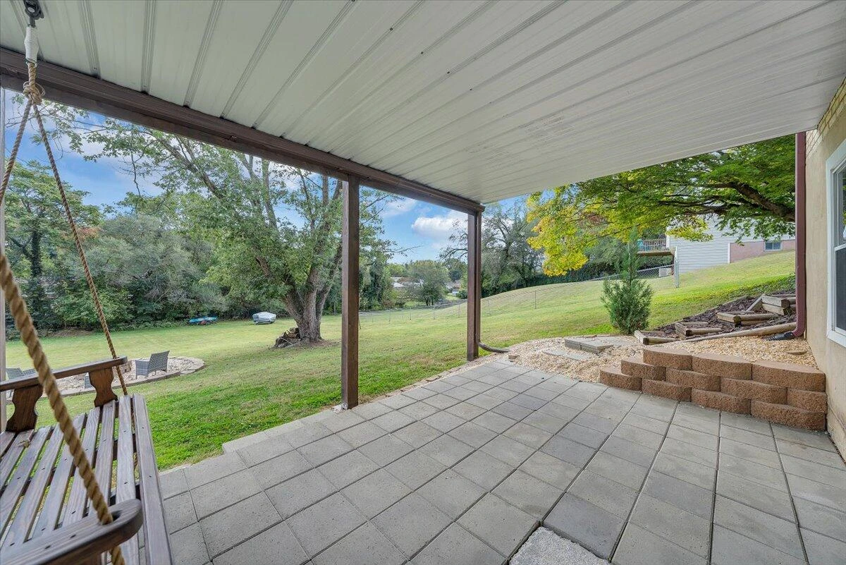 3011 Richard AVE NE - Photo 43