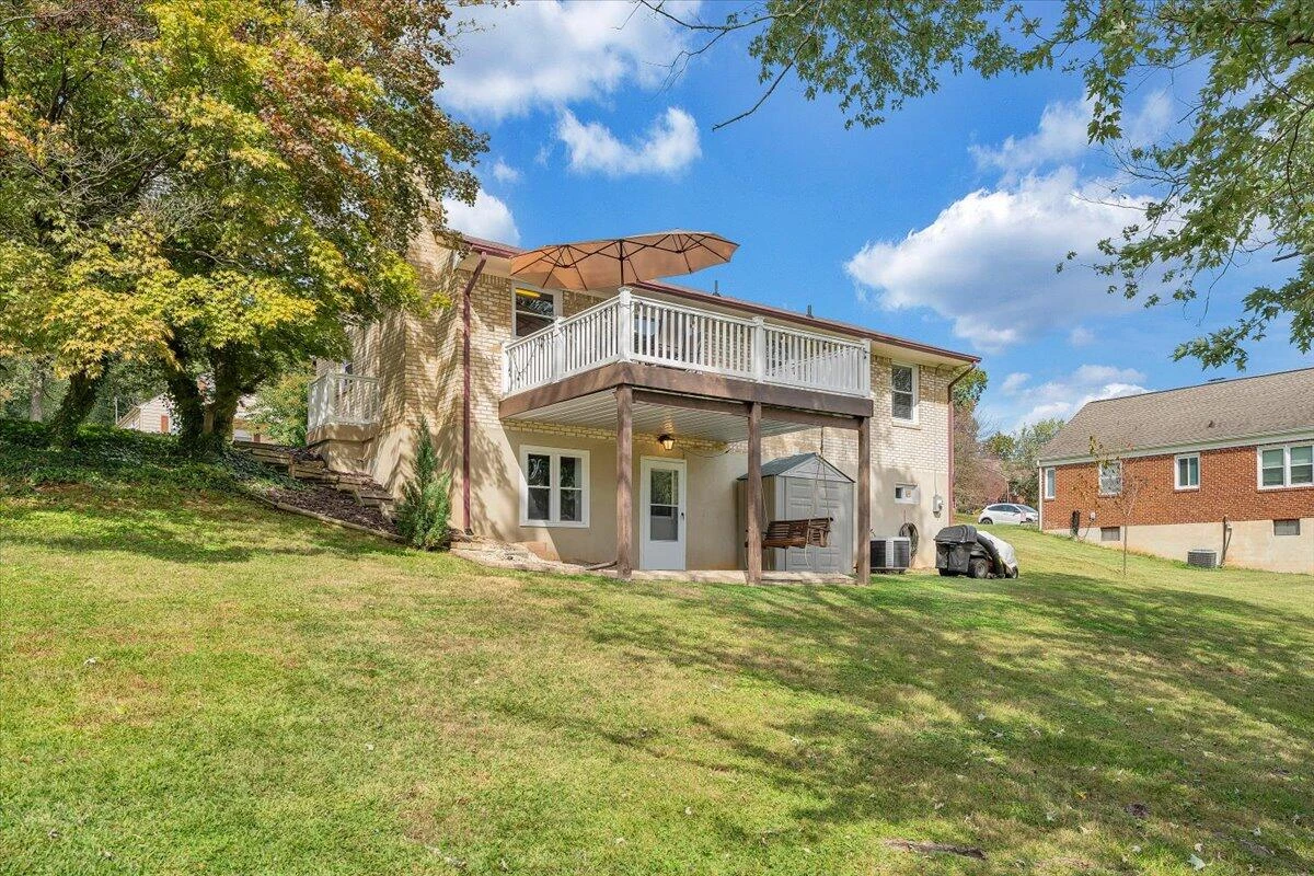 3011 Richard AVE NE - Photo 54