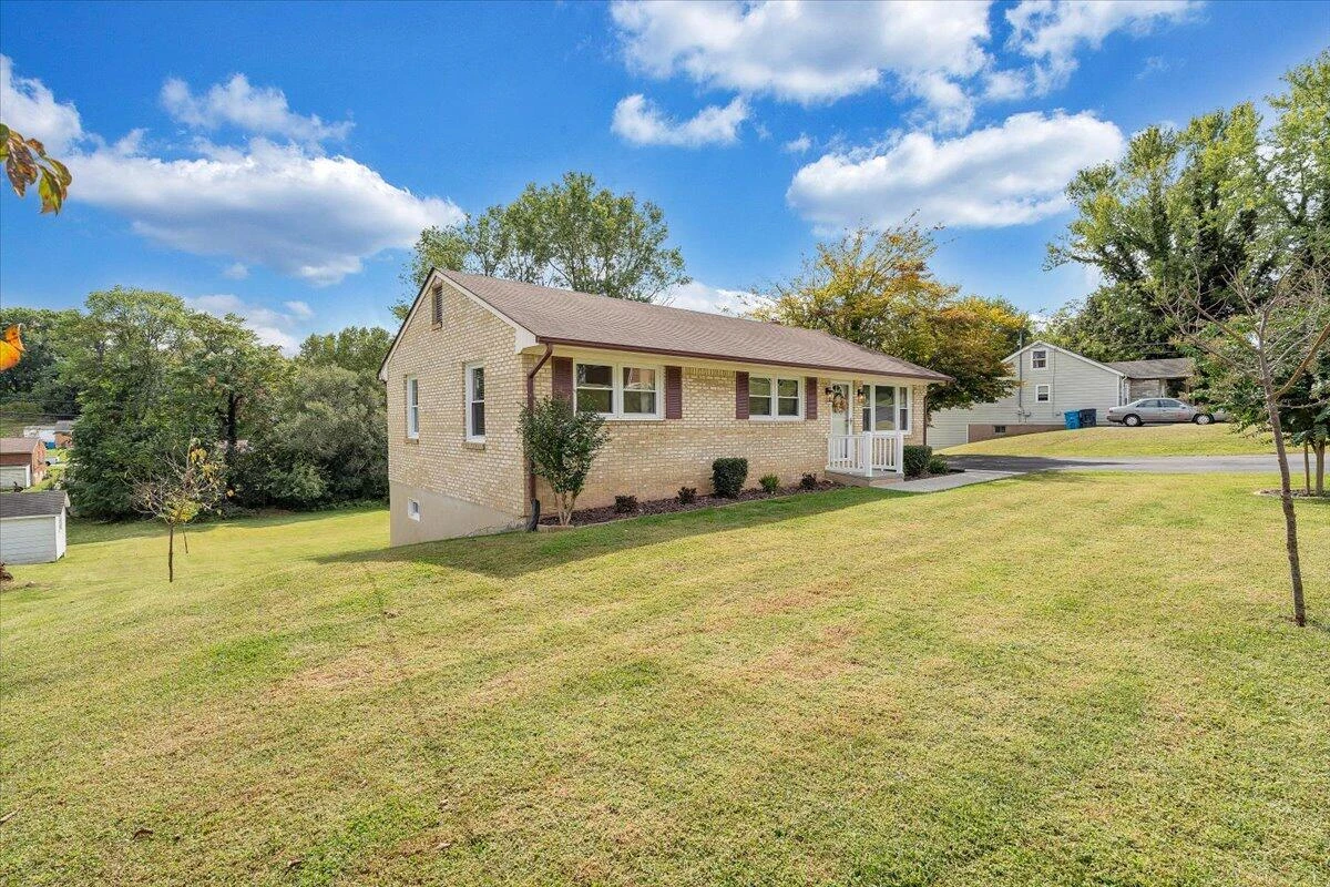 3011 Richard AVE NE - Photo 62