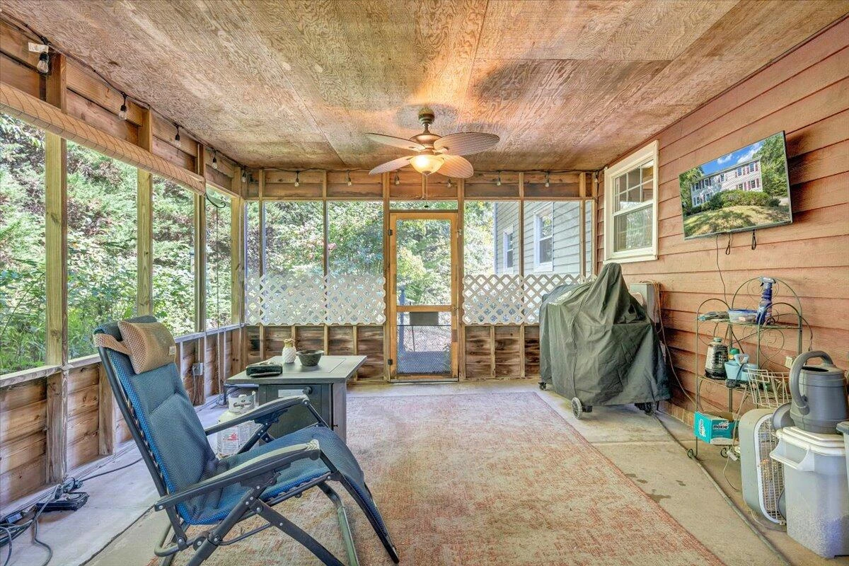 5651 North Lake DR - Photo 21