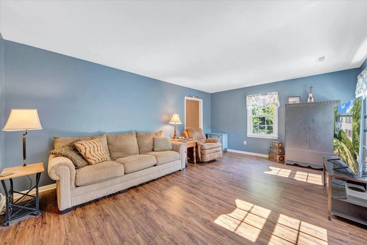 5651 North Lake DR - Photo 32