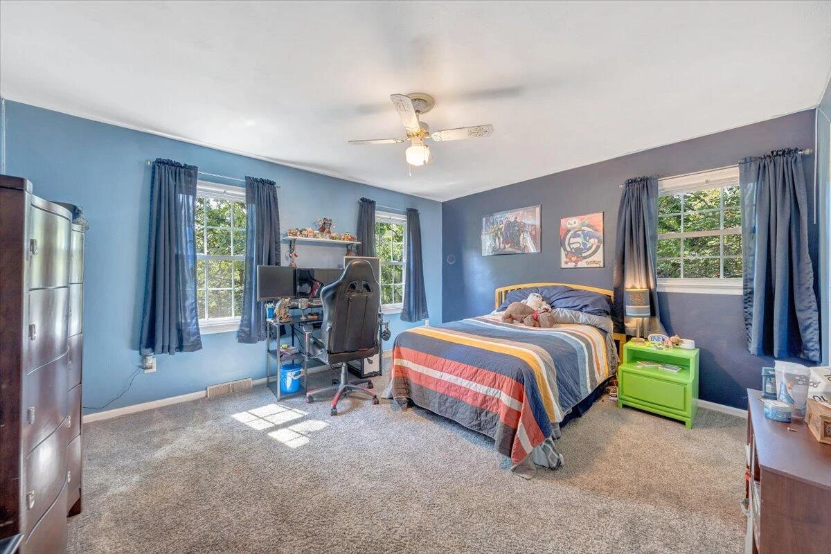 5651 North Lake DR - Photo 36