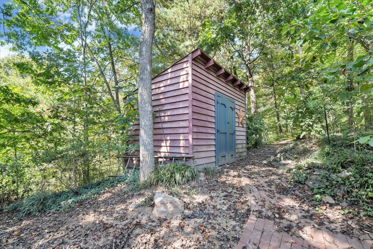 5651 North Lake DR - Photo 57