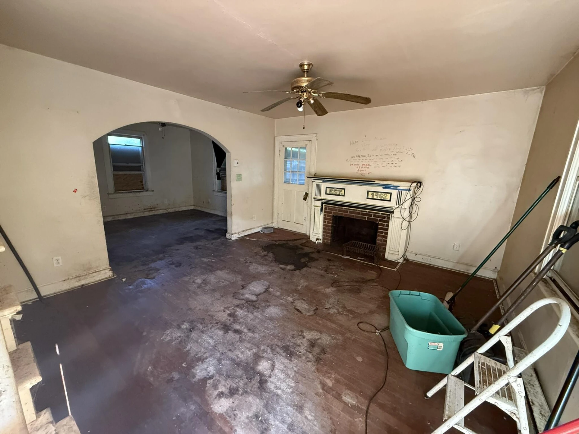 3112 GARDEN CITY BLVD SE - Photo 4