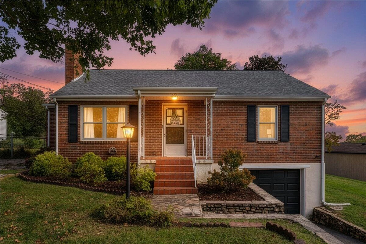 252 Knoll RD