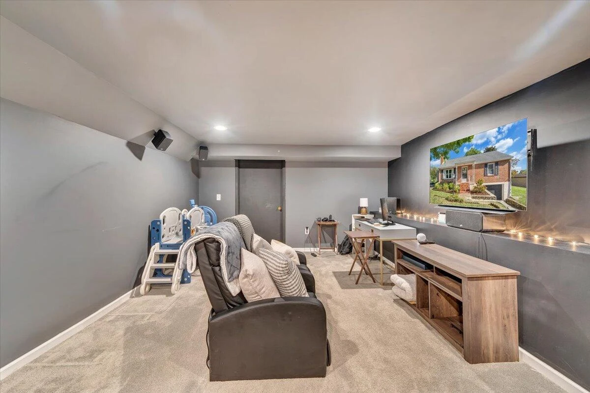 252 Knoll RD - Photo 27