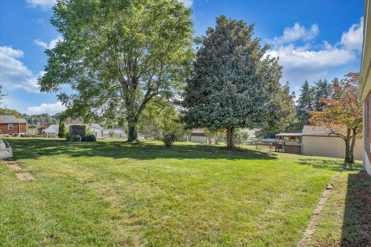 252 Knoll RD - Photo 30
