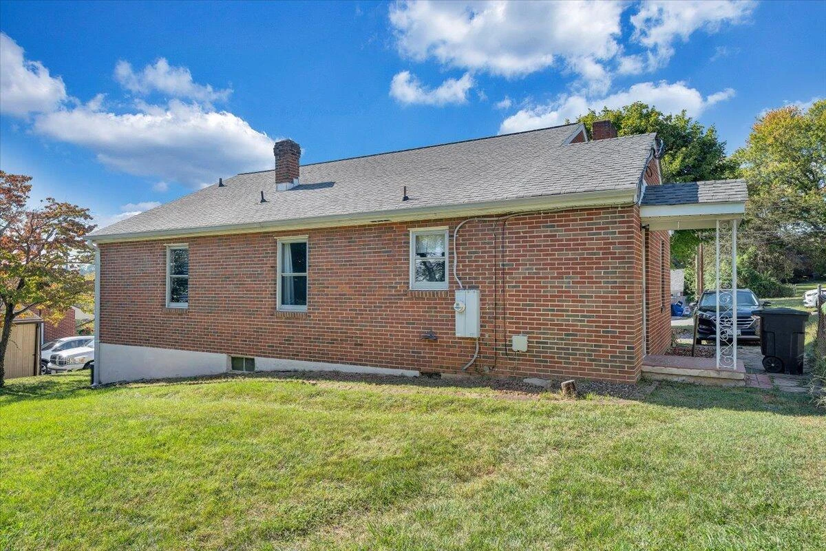 252 Knoll RD - Photo 33
