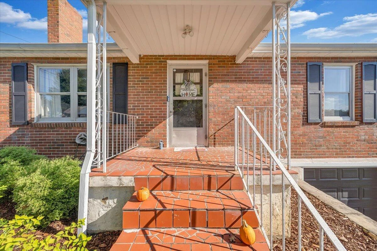 252 Knoll RD - Photo 5