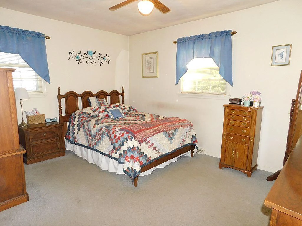 4230 Sharolyn DR - Photo 13