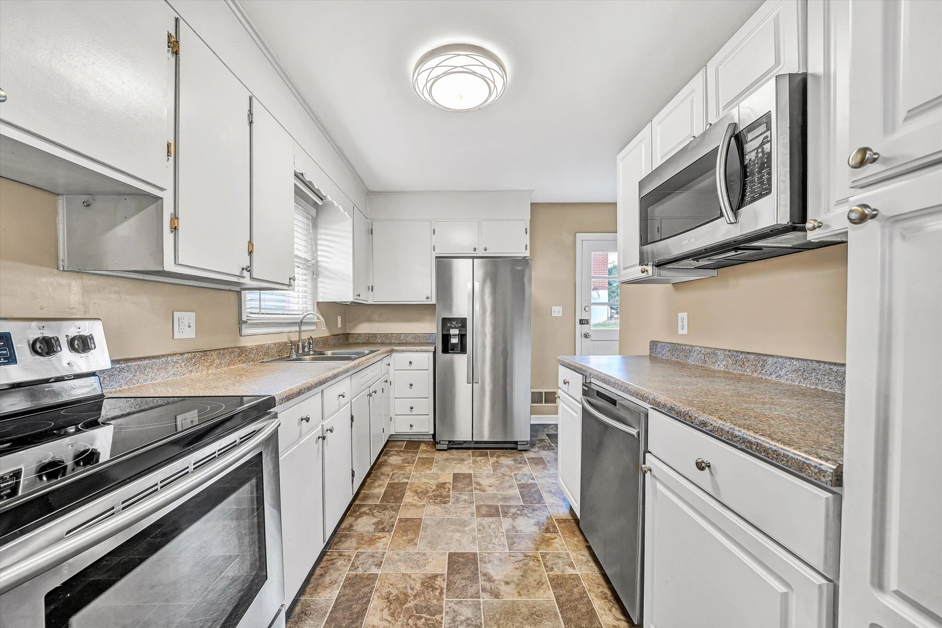 519 Doyle ST - Photo 14