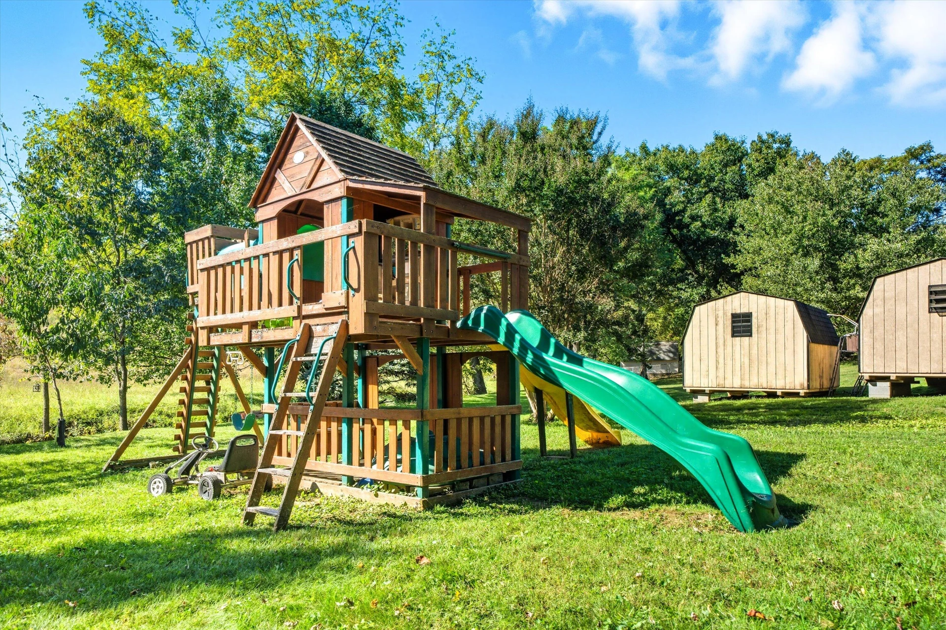 519 Doyle ST - Photo 38