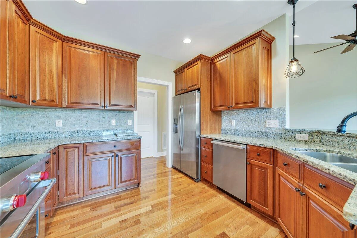 414 Augusta WAY - Photo 23