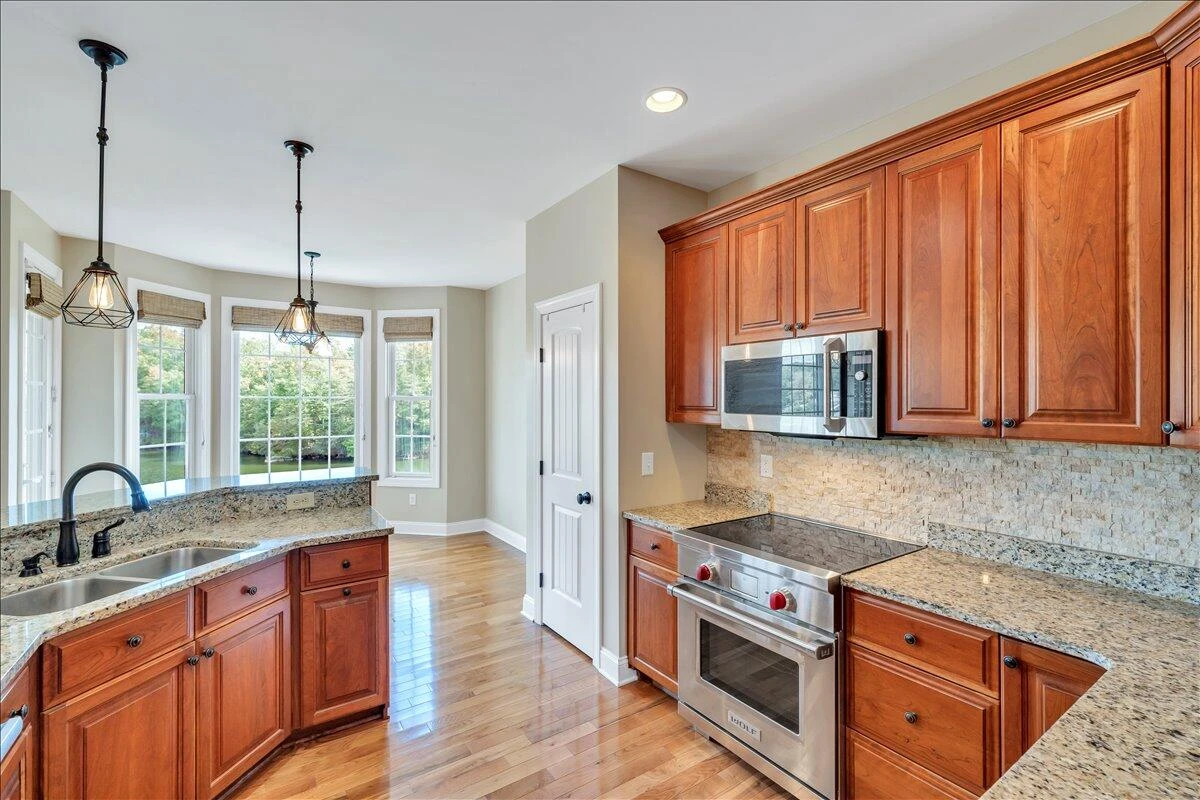 414 Augusta WAY - Photo 29